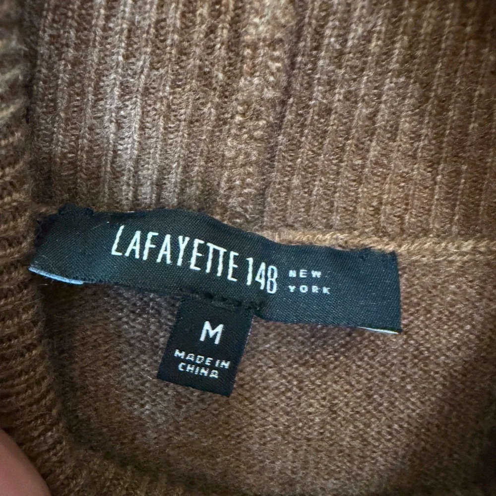 $1,298 Lafayette 148 100% cashmere turtleneck long sleeve brown sweater Med. - Picture 6 of 6